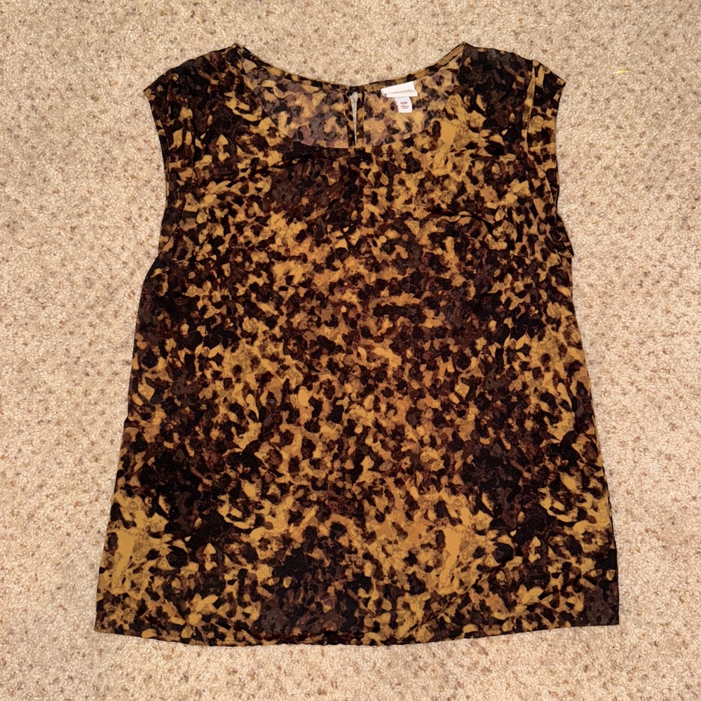 Merona Tortoise short sleeve blouse